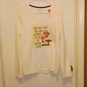 New Handcrafted Unisex White Old Lady Shirt Sleeve Tee - Size Medium